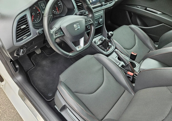 Seat Leon cena 43900 przebieg: 198000, rok produkcji 2014 z Ostrołęka małe 742